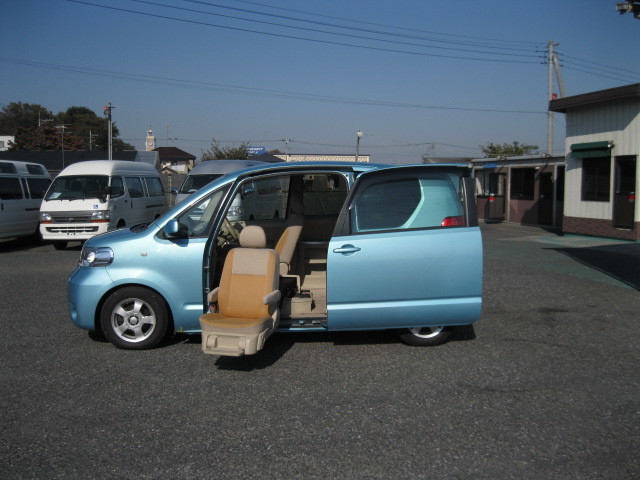 買取 福祉車輌 ポルテ ウェルキャブ 助手席リフトアップシート 2021.8.13.jpg