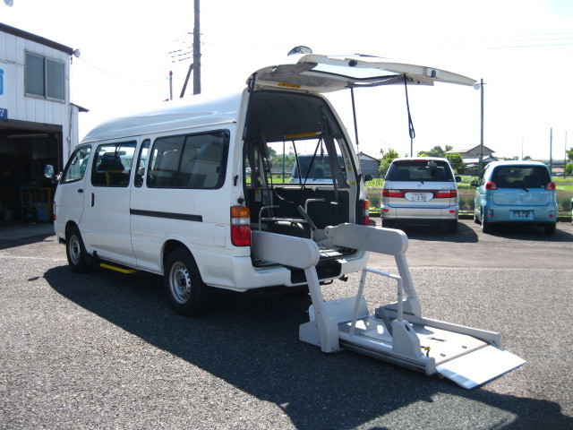 買取　福祉車両　ﾊｲｴｰｽｺﾐｭｰﾀｰ　ｳｪﾙｷｬﾌﾞ　車椅子ﾘﾌﾄ　2020.8.10.JPG