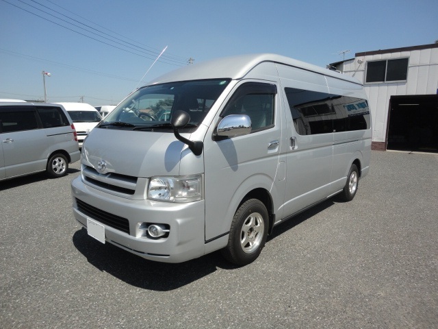激安オンラインショップ トヨタ ハイエース200系 スーパーGL セカンド