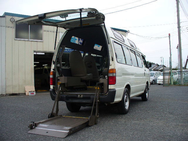 トヨタ　ハイエース　100系　福祉車両　ウェルキャブ　買い取り　23.11.jpg