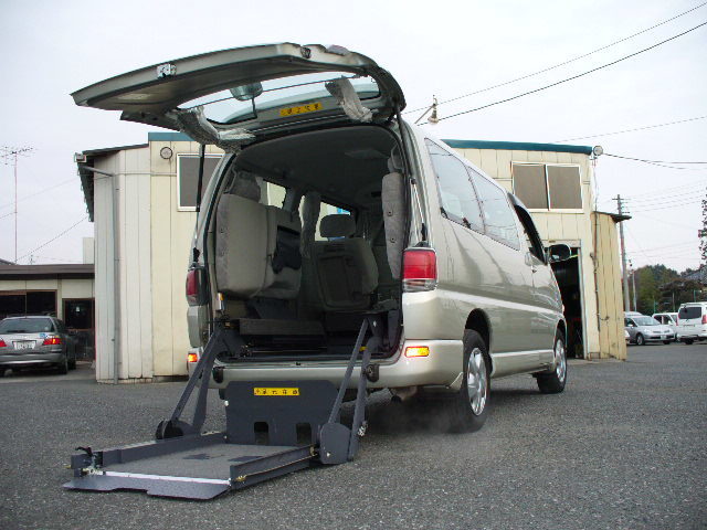 トヨタ　レジアス　福祉車両　ウェルキャブ　車椅子リフト仕様　23.9.jpg