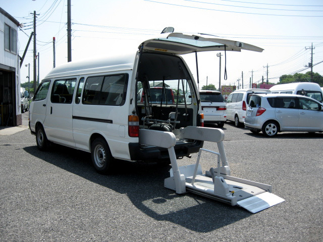 買取　福祉車両　ﾊｲｴｰｽｺﾐｭｰﾀｰ　ｳｪﾙｷｬﾌﾞ　8ﾅﾝﾊﾞｰ　車椅子ﾘﾌﾄ　H30.3.4.jpg