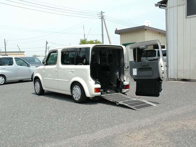 日産　キューブ　福祉車両　買い取り　車椅子スロープ　オーテック　チェアキャブ　23.11.JPG