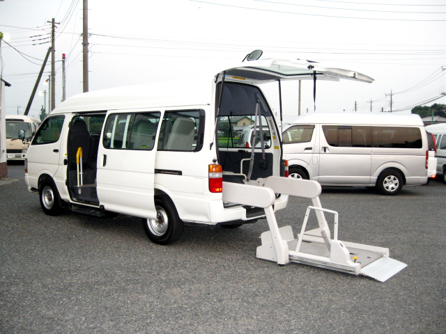 買取　福祉車輌　ﾊｲｴｰｽｺﾐｭｰﾀｰ　8ﾅﾝﾊﾞｰ　ｳｪﾙｷｬﾌﾞ　車椅子ﾘﾌﾄ　2018.11.30.jpg