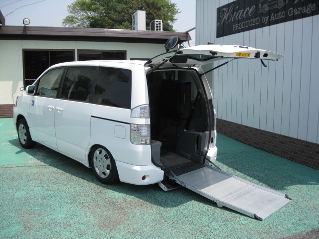 買取 福祉車両 ヴォクシー ウェルキャブ 車椅子スロープ H27.2.22.jpg