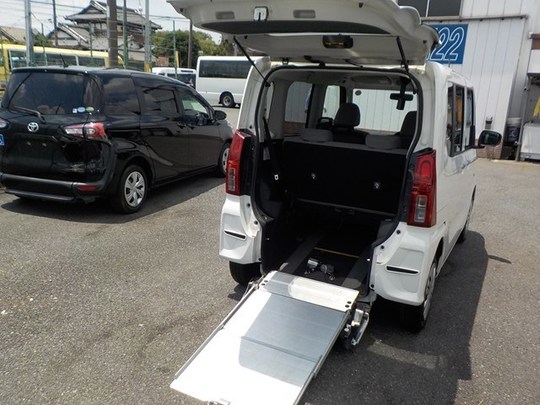 ダイハツ・タント（福祉車両 車椅子スロープ車）の買取相場チェック 
