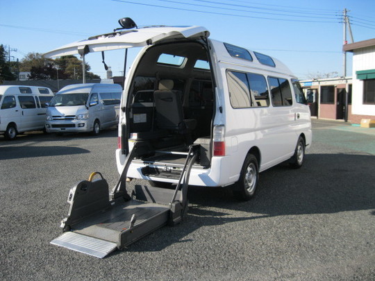日産　キャラバン　チェアキャブ タイプ2 日産 NV350キャラバン 2.5 チェアキャブ 車いす2名仕様（価格:257万円